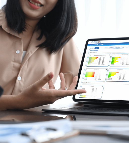 comp_cropped-shot-of-business-women-showing-and-present-2023-11-27-05-13-54-utc